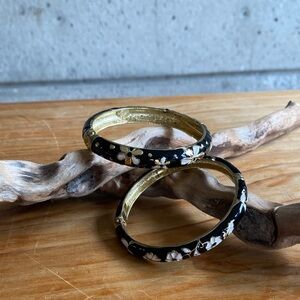 Floral Black and Gold Hinged Bangle Set